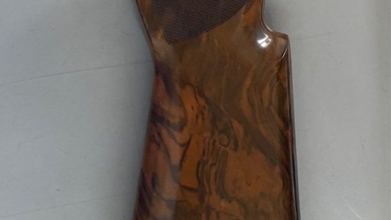 汽车大灯材质解析：亚克力背后的秘密**