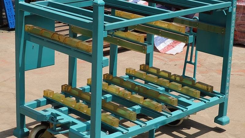 空气滤清器保养周期：如何根据车型和路况判断